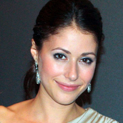 AMANDA CREW