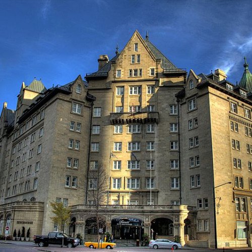 HOTEL MACDONALD