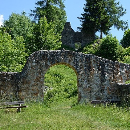 BURGRUINE WOLKENSTEIN