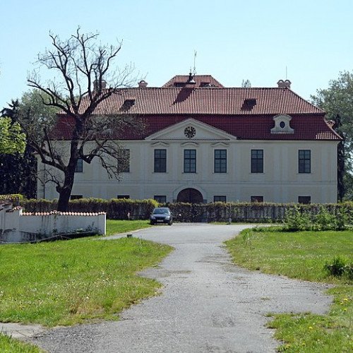 BEČVÁRY