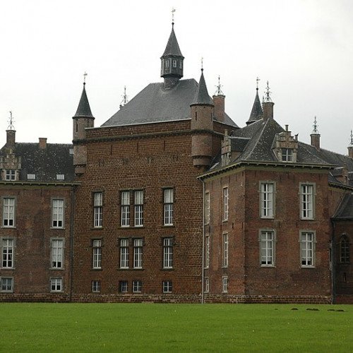 HET MERODEKASTEEL