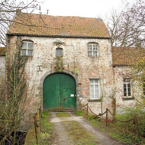 SARS-LA-BRUYÈRE CASTLE