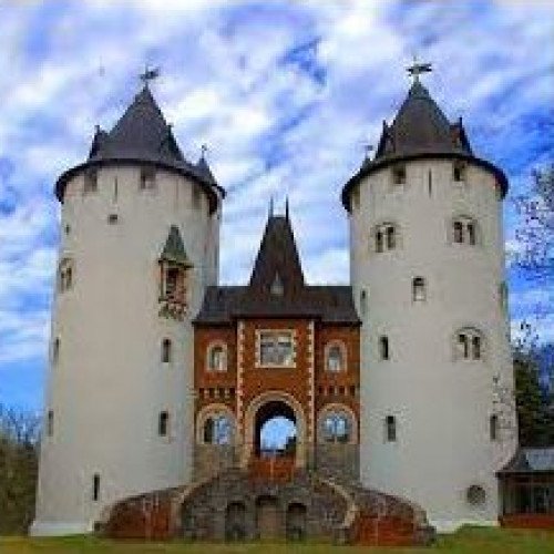 CASTLE GWYNN