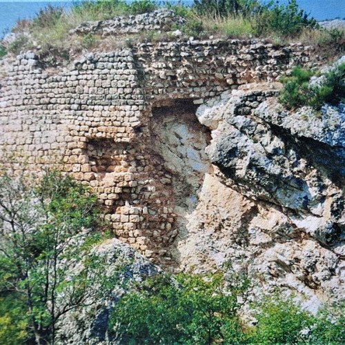 KAMIČAK CASTLE