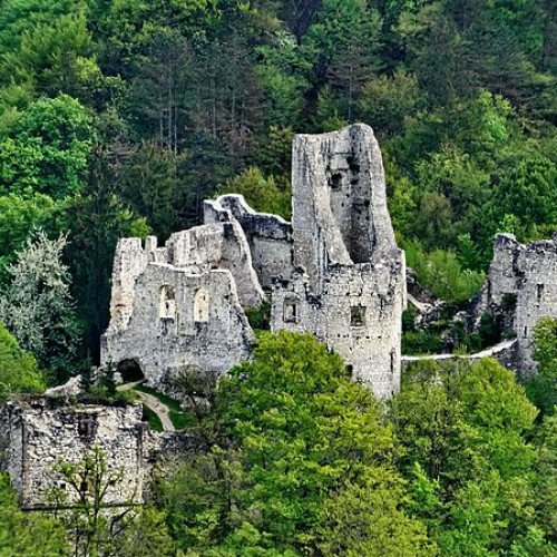 SAMOBOR CASTLE