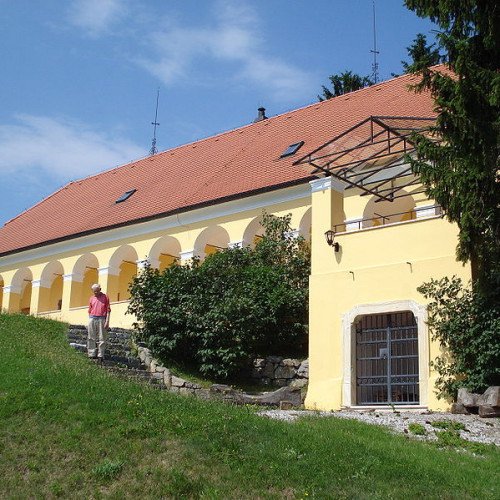 TKALEC MANOR