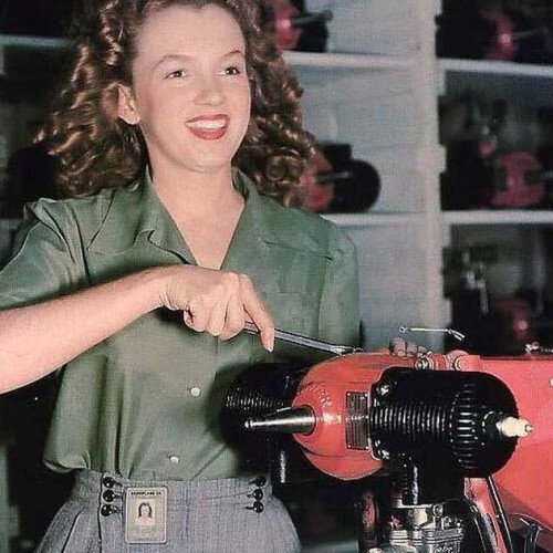Marilyn Monroe  in 1944