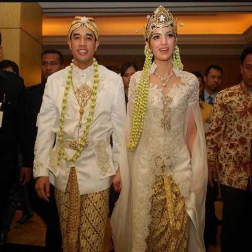 Nia Ramadhani & Ardi Bakrie