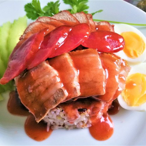 ข้าวหมูแดง