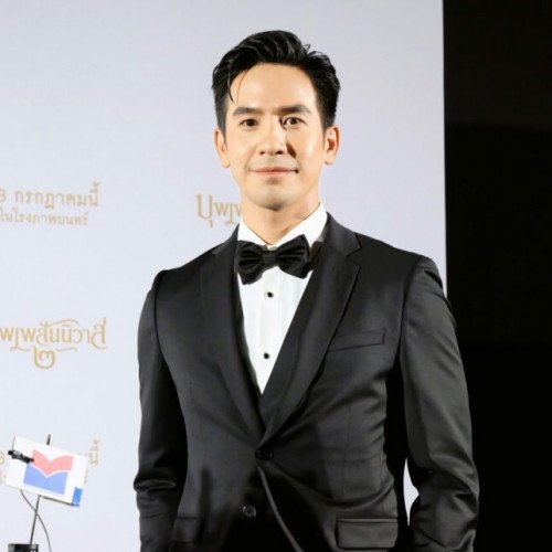 โป๊ป  ธนวรรธน์