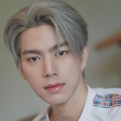 ไบร์ท นรภัทร