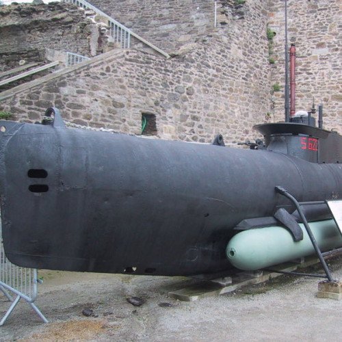 Midget submarine