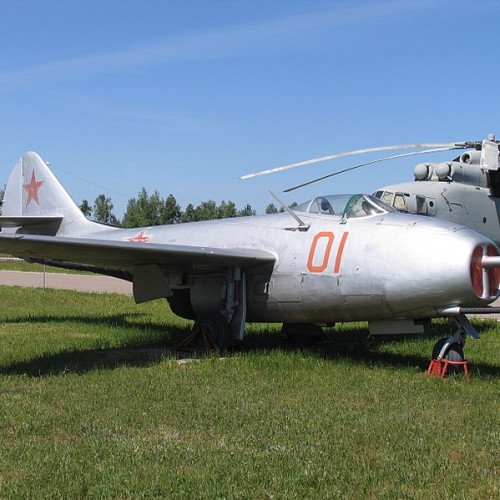 Mikoyan-Gurevich MiG-9